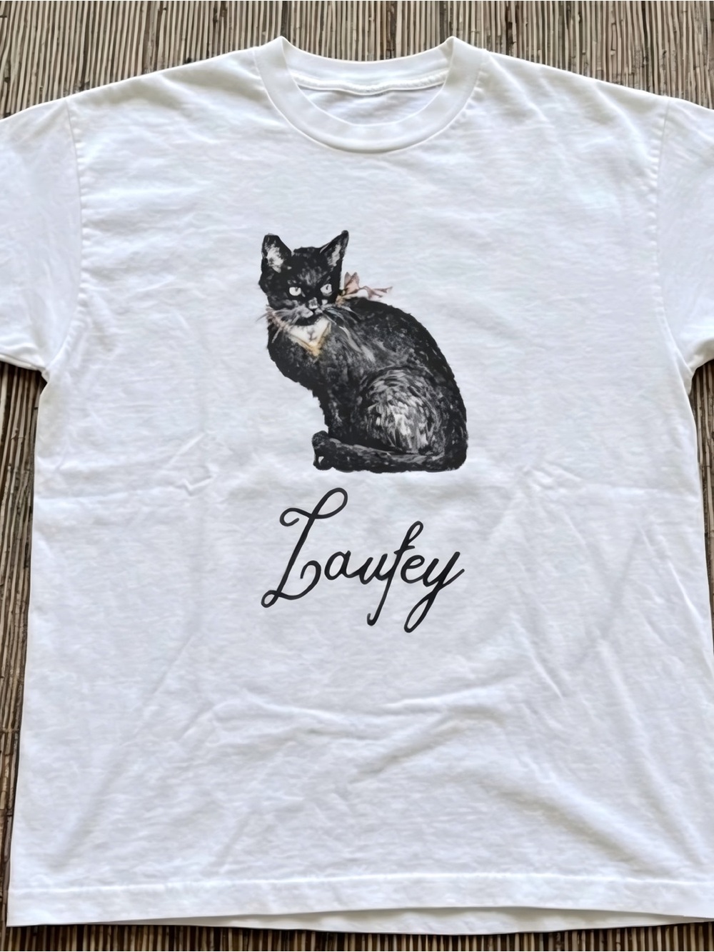 Vintage Laufey Kitty Graphic Womens Mens T-shirt Size Unisex